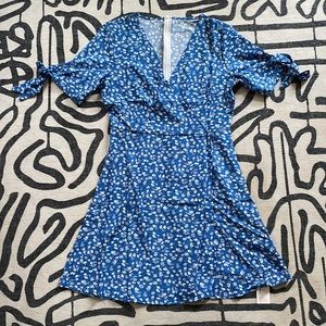 Floral Tie Cuff Dress